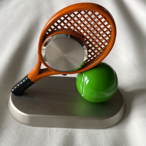 Tennis racquet clock - Picture 2 of 6
